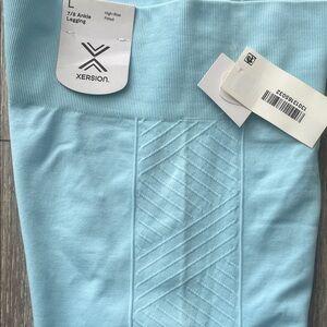 Xersion Sky Blue 7/8 Ankle Leggings